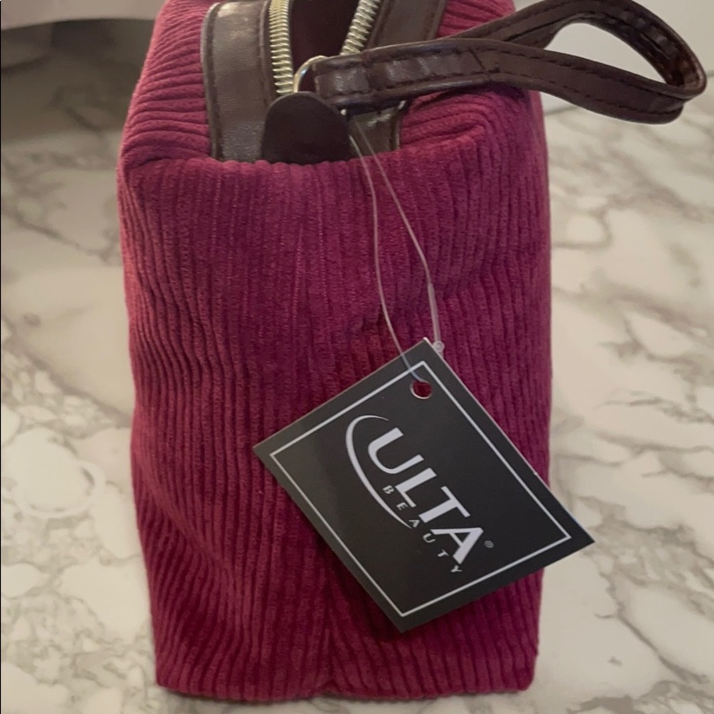 Makeup bag - Picture 3 of 3